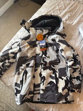 Insulated White & Black Camo Ski Jacket with Hood